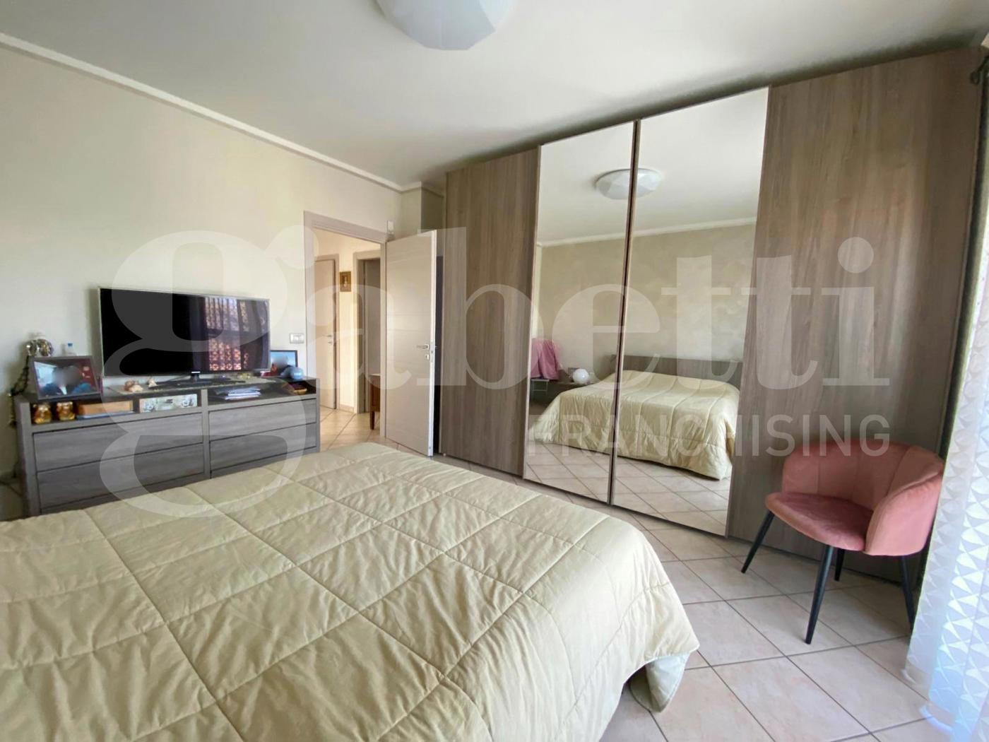 Trilocale con box a Bra