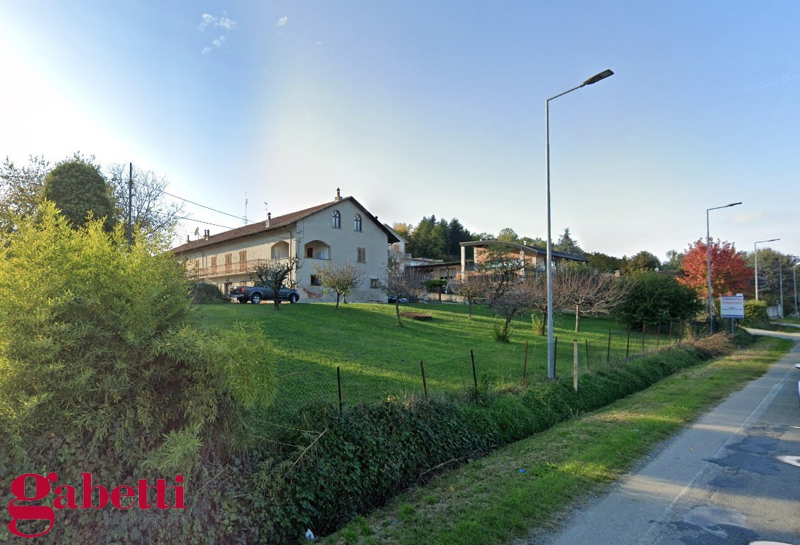 Casa indipendente in vendita a Alba