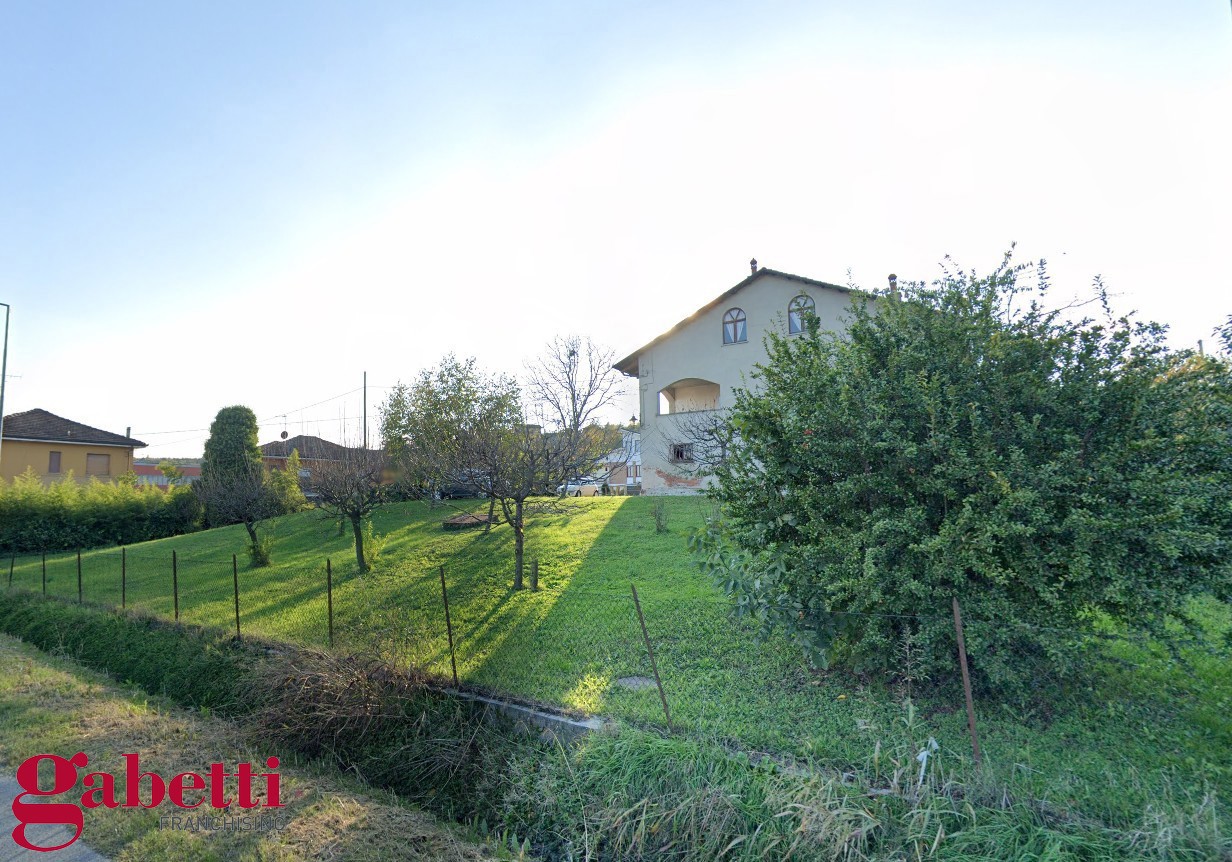 Casa indipendente in vendita a Alba