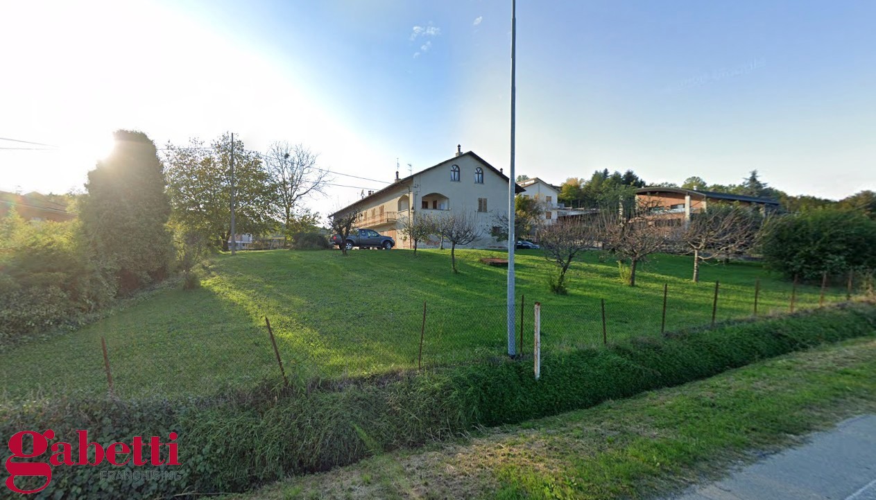 Casa indipendente in vendita a Alba
