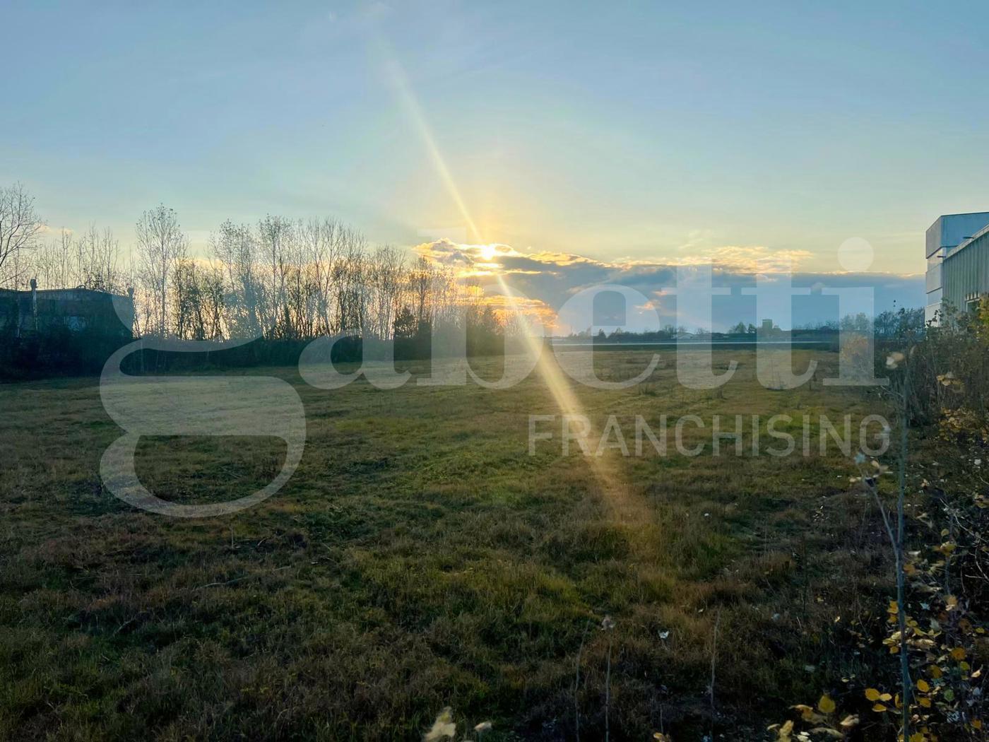 Terreno Edificabile in vendita a Sommariva del Bosco