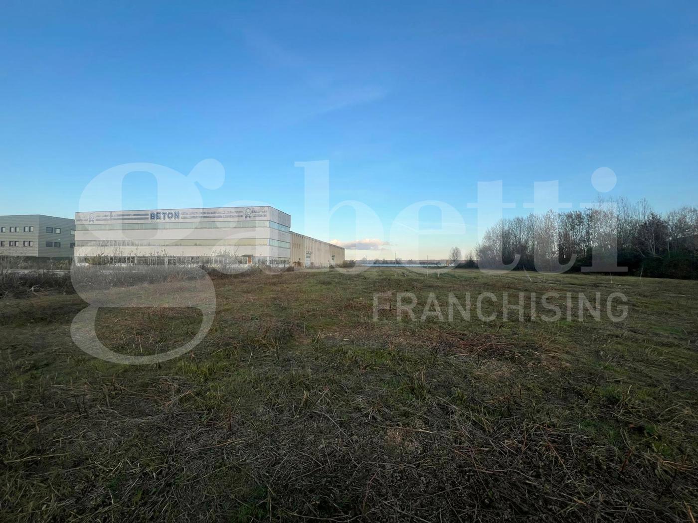 Terreno Edificabile in vendita a Sommariva del Bosco