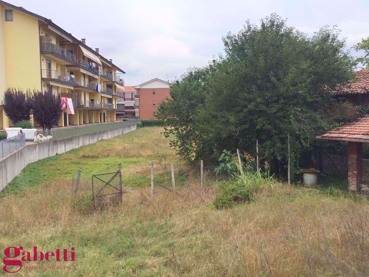 Casa indipendente con giardino a Bra