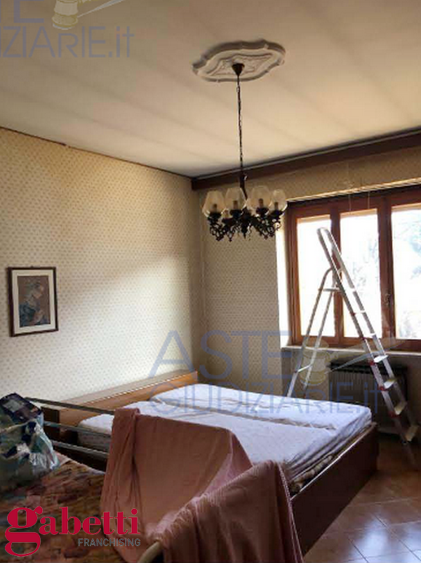 Casa indipendente con giardino a Neive