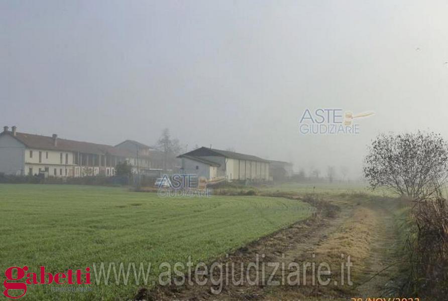 Rustico da ristrutturare a Bra