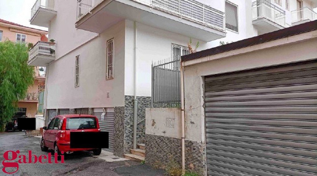 Trilocale ristrutturato a Taggia