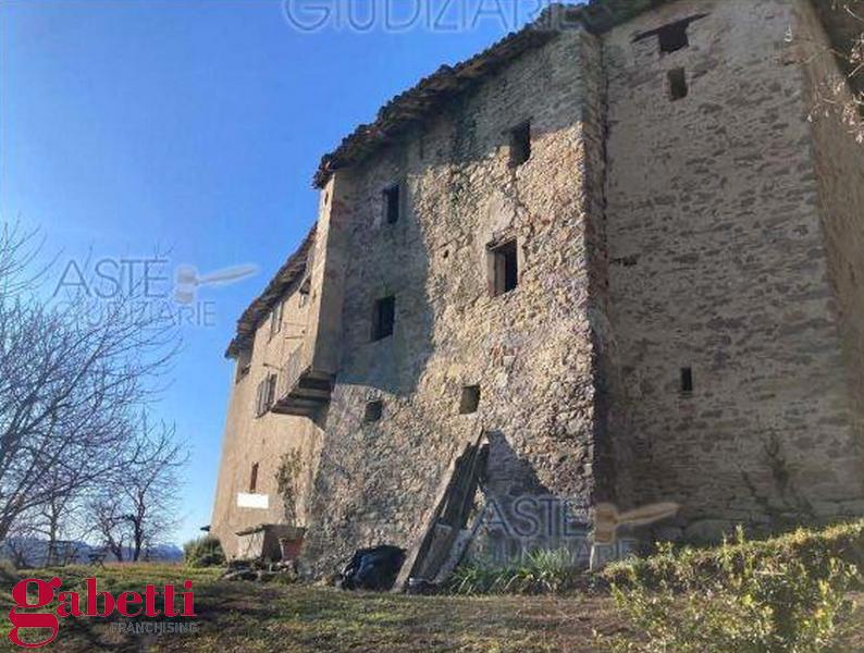 Rustico con giardino a Sale San Giovanni