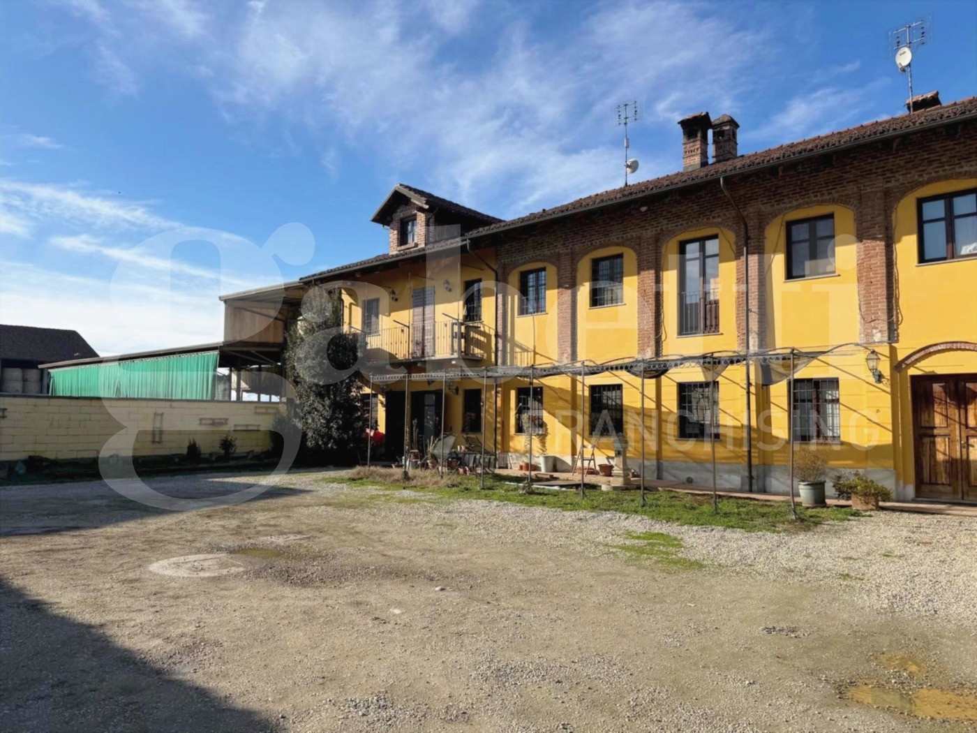 Casa indipendente con giardino a Bra