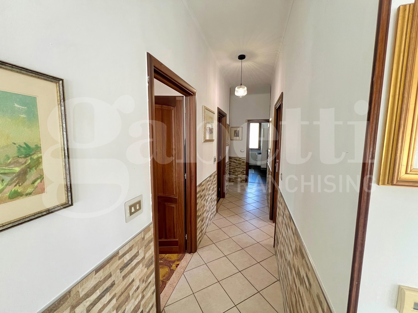 Casa indipendente con giardino a Barolo