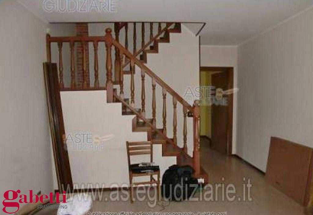 Villa con giardino a Pocapaglia