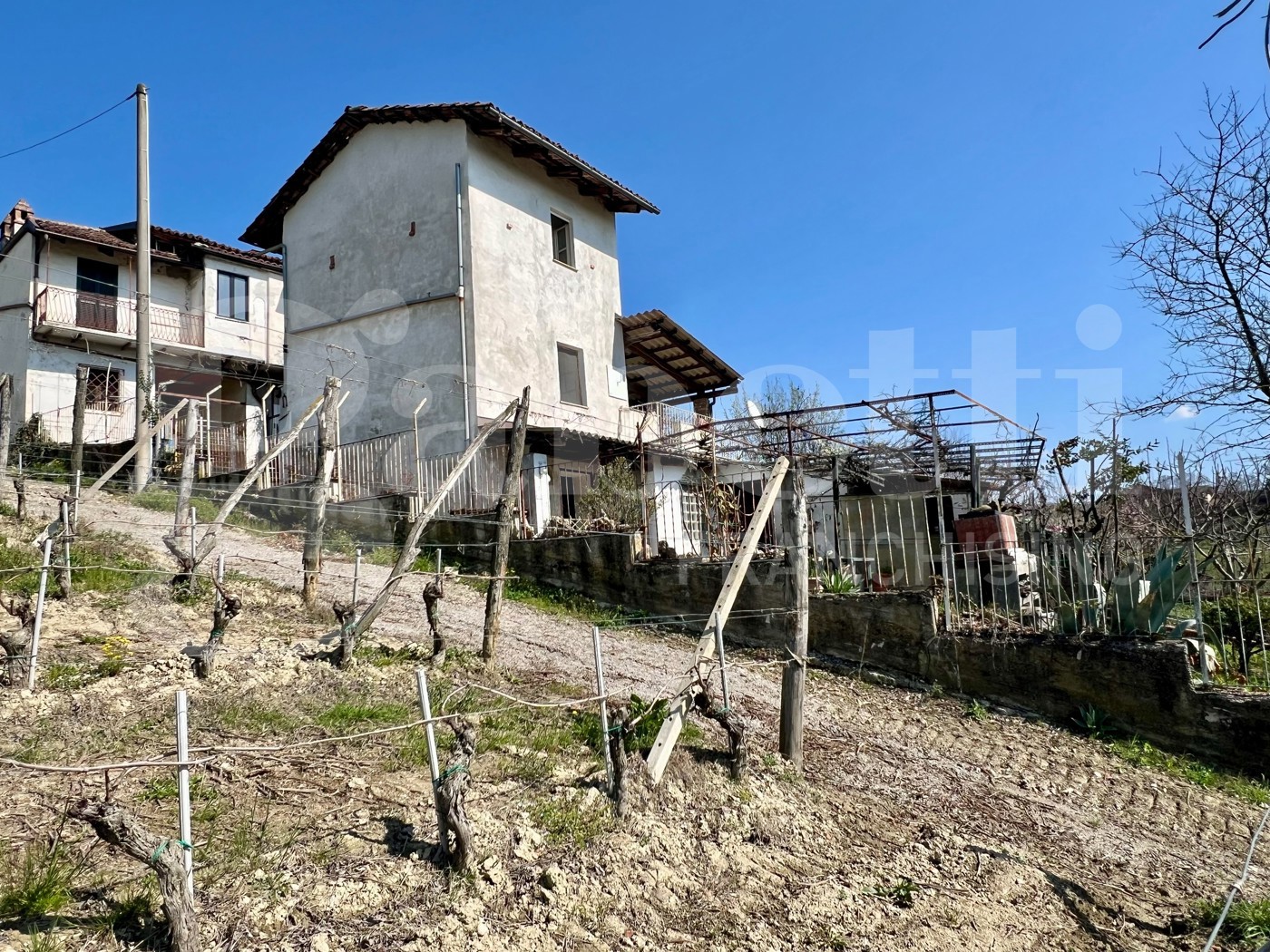 Casa indipendente con giardino a Novello