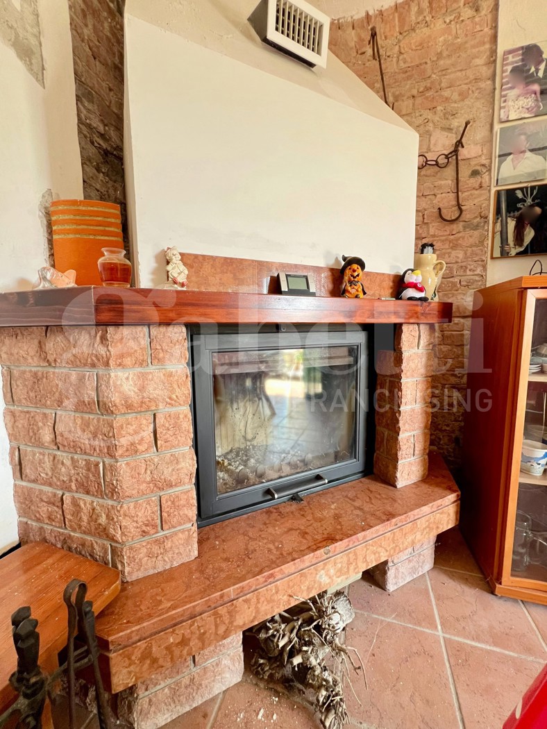 Casa indipendente con giardino a Novello