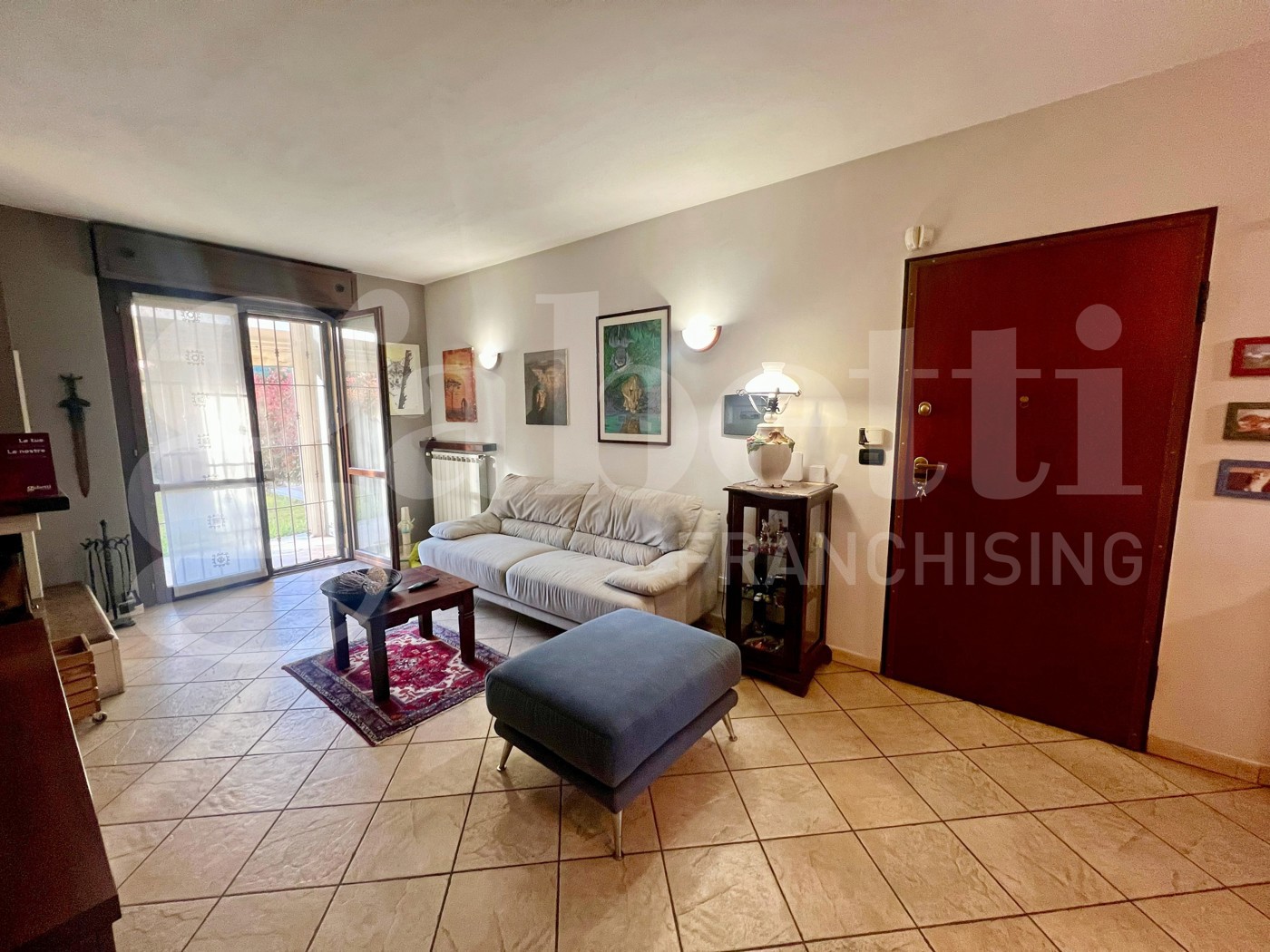 Trilocale in vendita a La Loggia