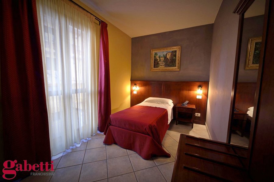 Attivit� commerciale Albergo in vendita a Cherasco