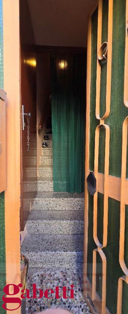 Casa indipendente in vendita a Corneliano d'Alba