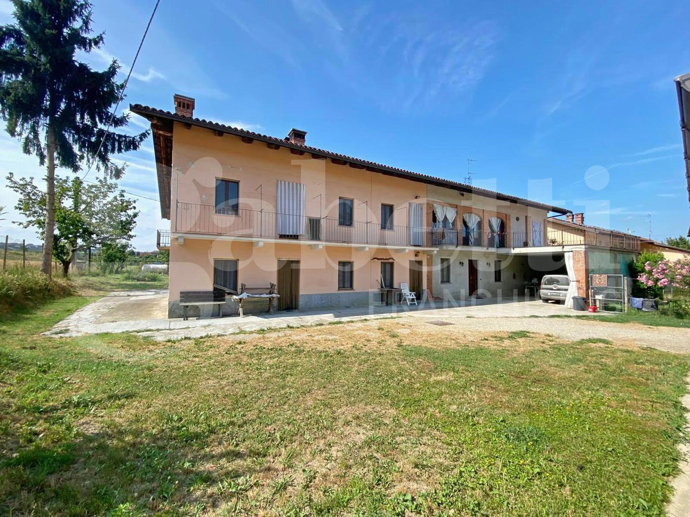 Casa indipendente con giardino a Cherasco
