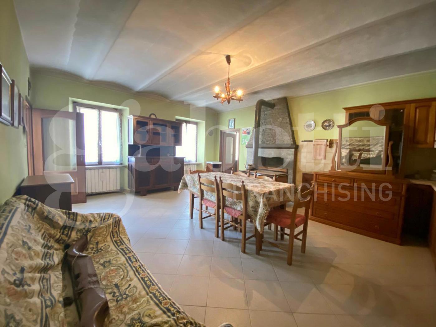 Casa indipendente con giardino a Cherasco