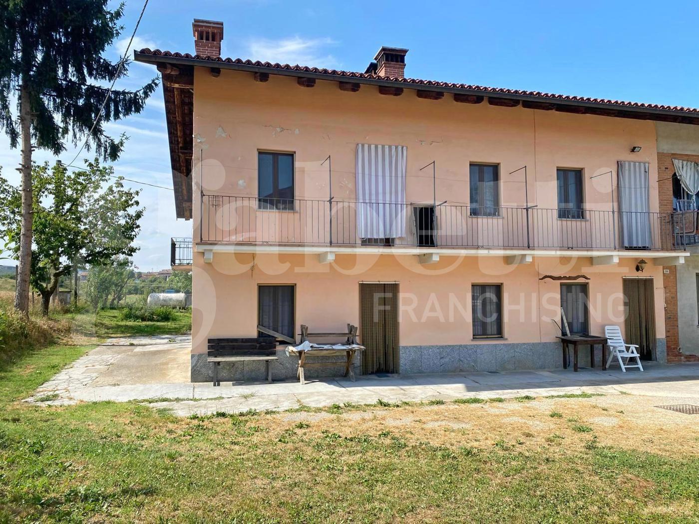 Casa indipendente con giardino a Cherasco