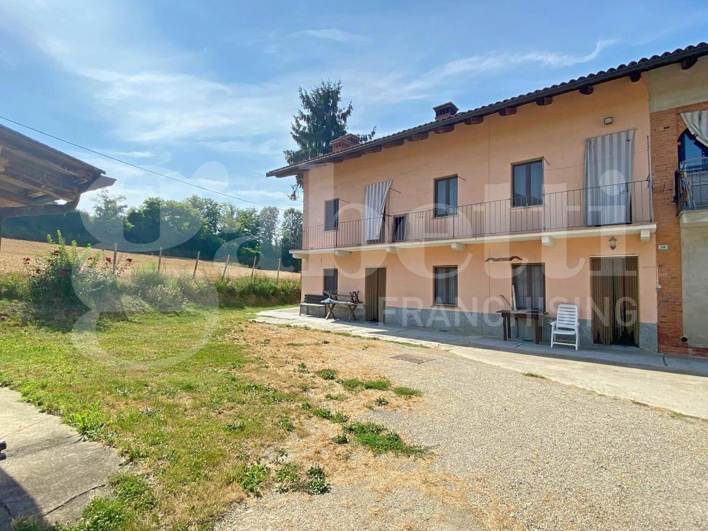 Casa indipendente con giardino a Cherasco