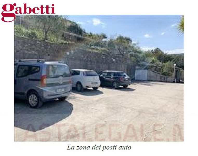 Trilocale con giardino a Diano Marina
