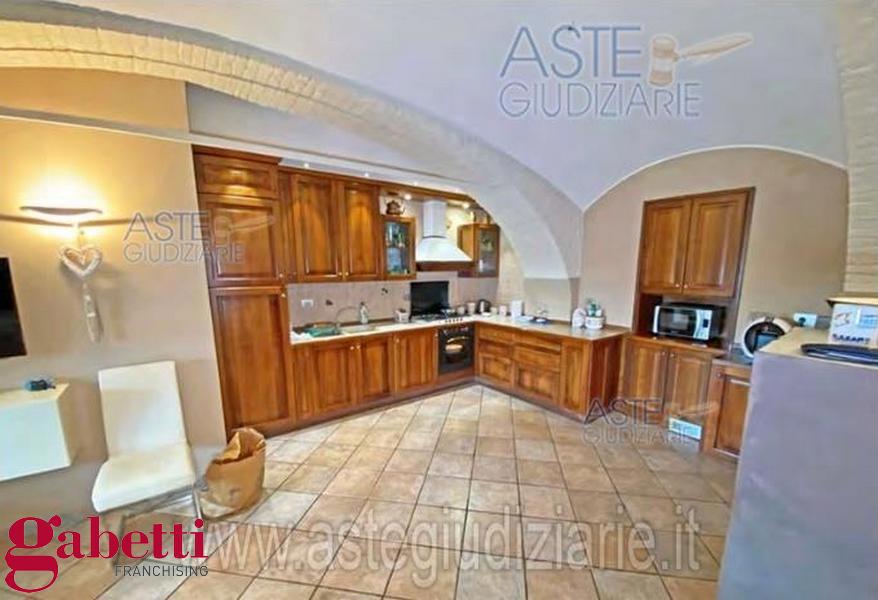 Casa indipendente con giardino a Bra