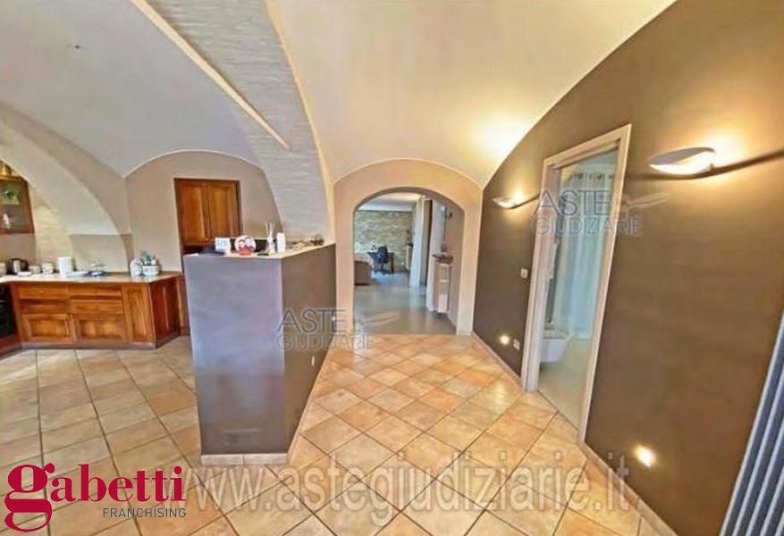 Casa indipendente con giardino a Bra