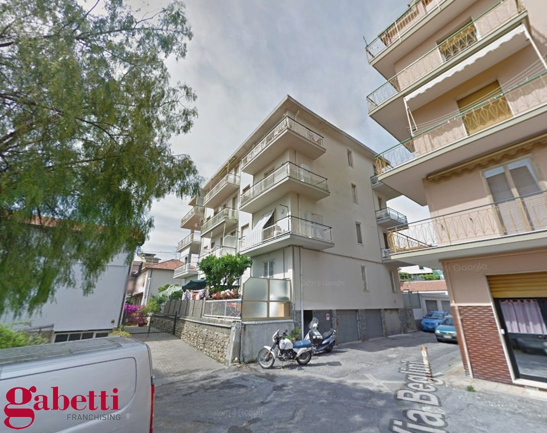 Trilocale ristrutturato a Taggia