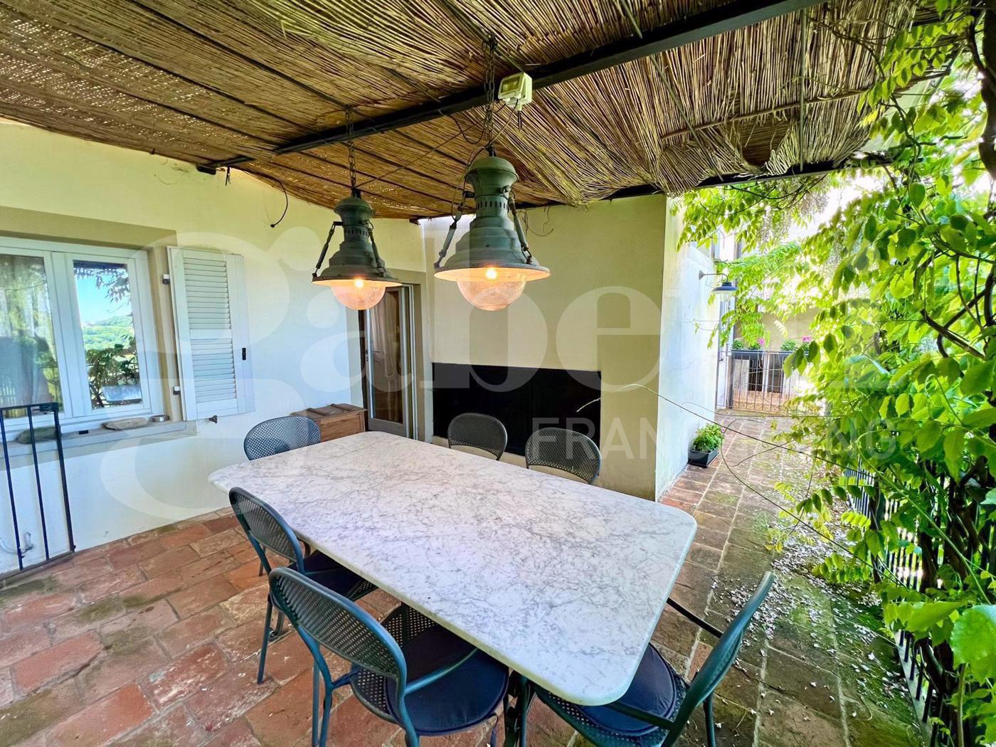 Casa indipendente in vendita a Bossolasco