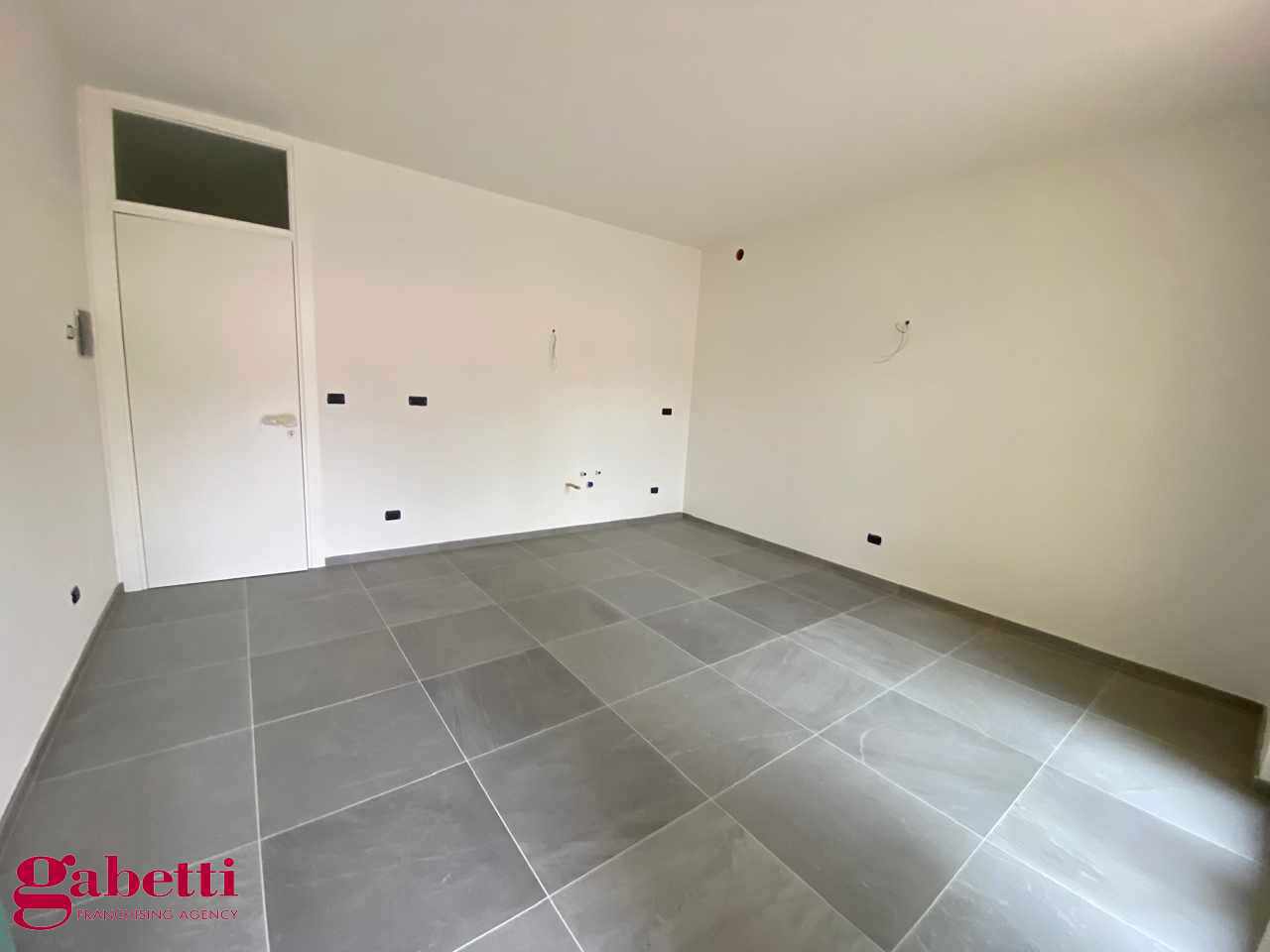 Bilocale con box a Bra