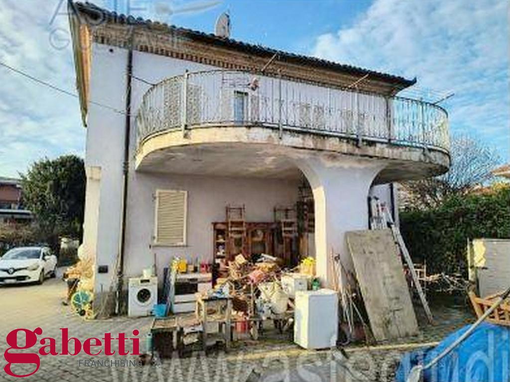 Casa indipendente con giardino a Monticello d'Alba