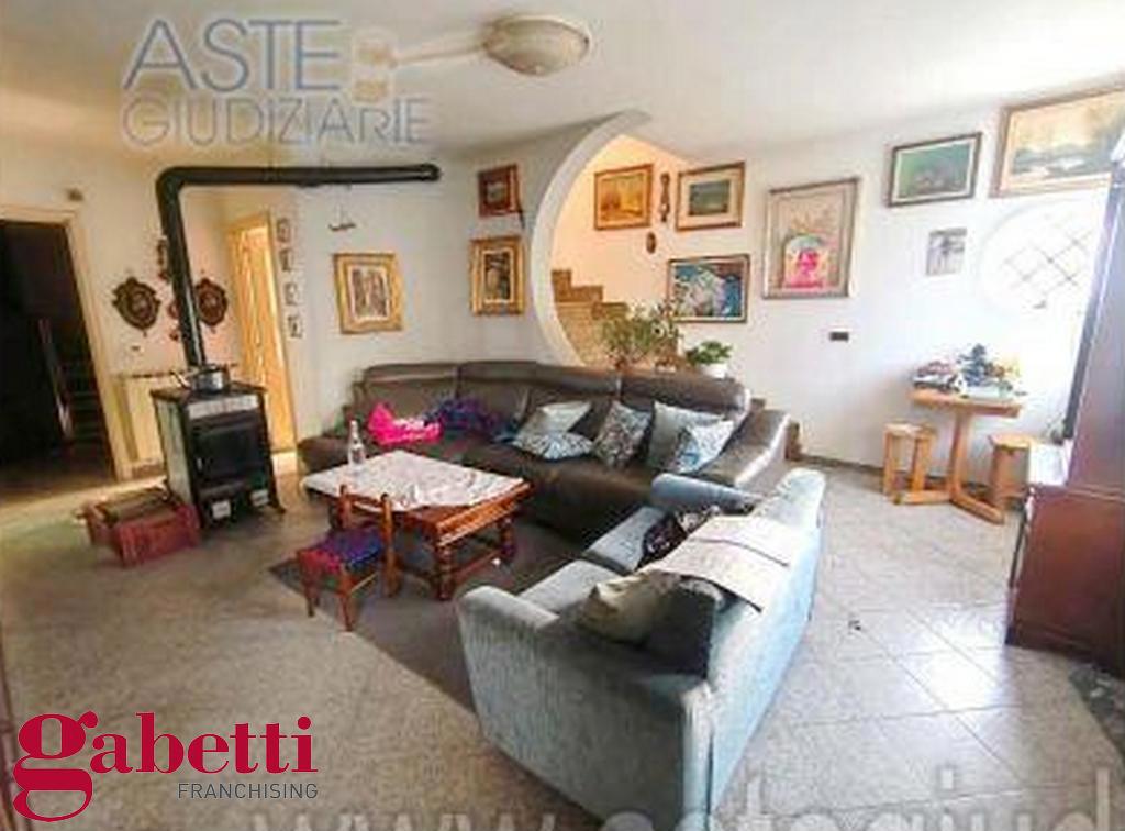 Casa indipendente con giardino a Monticello d'Alba