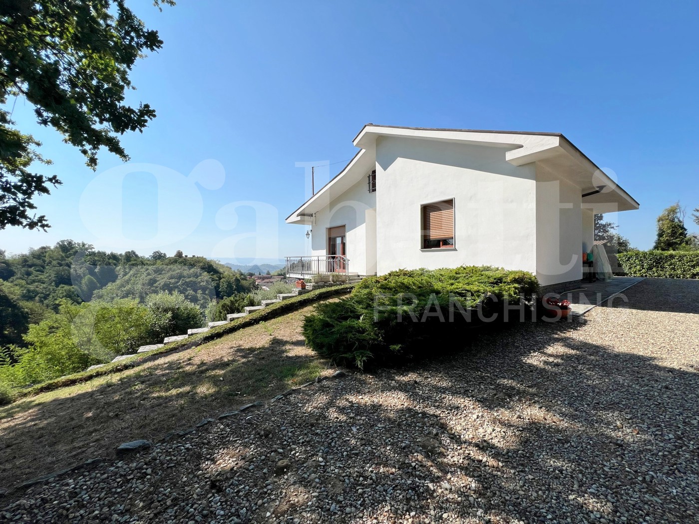 Casa indipendente con giardino a Baldissero d'Alba
