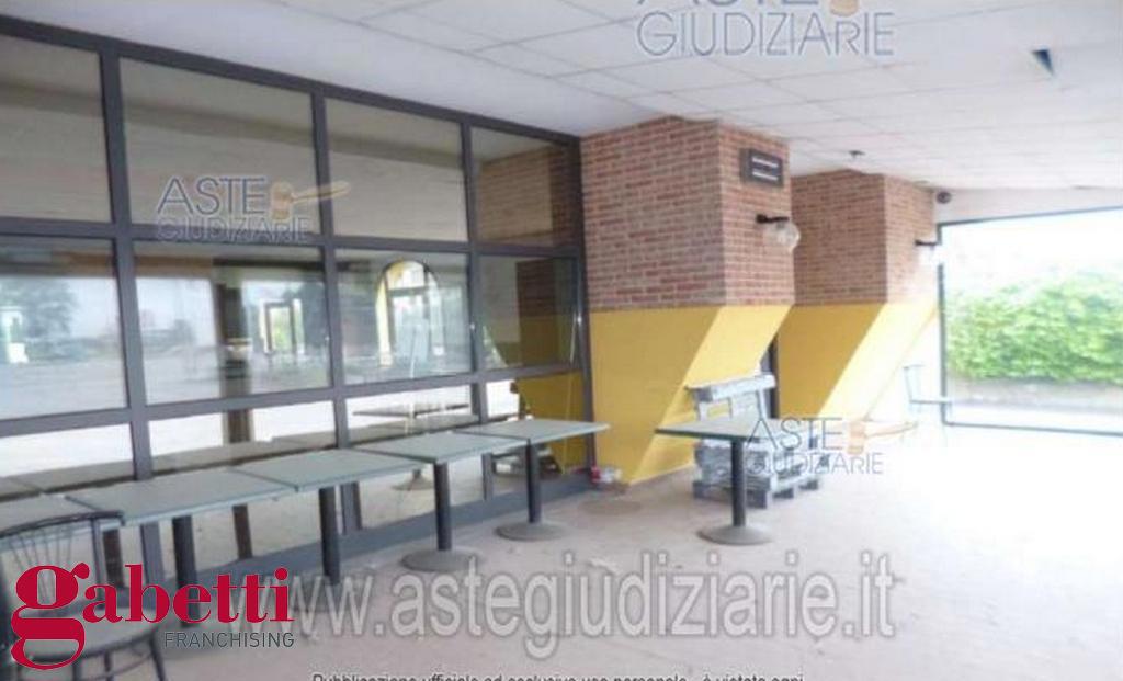 Negozio in vendita a Cherasco