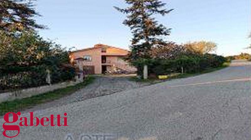 Casa indipendente da ristrutturare a Dogliani