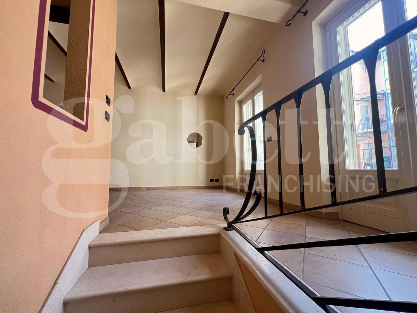 Casa indipendente in vendita a Canale