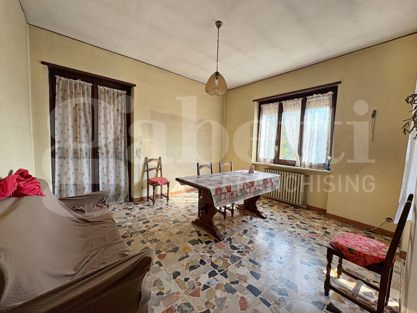 Casa indipendente da ristrutturare a Bra