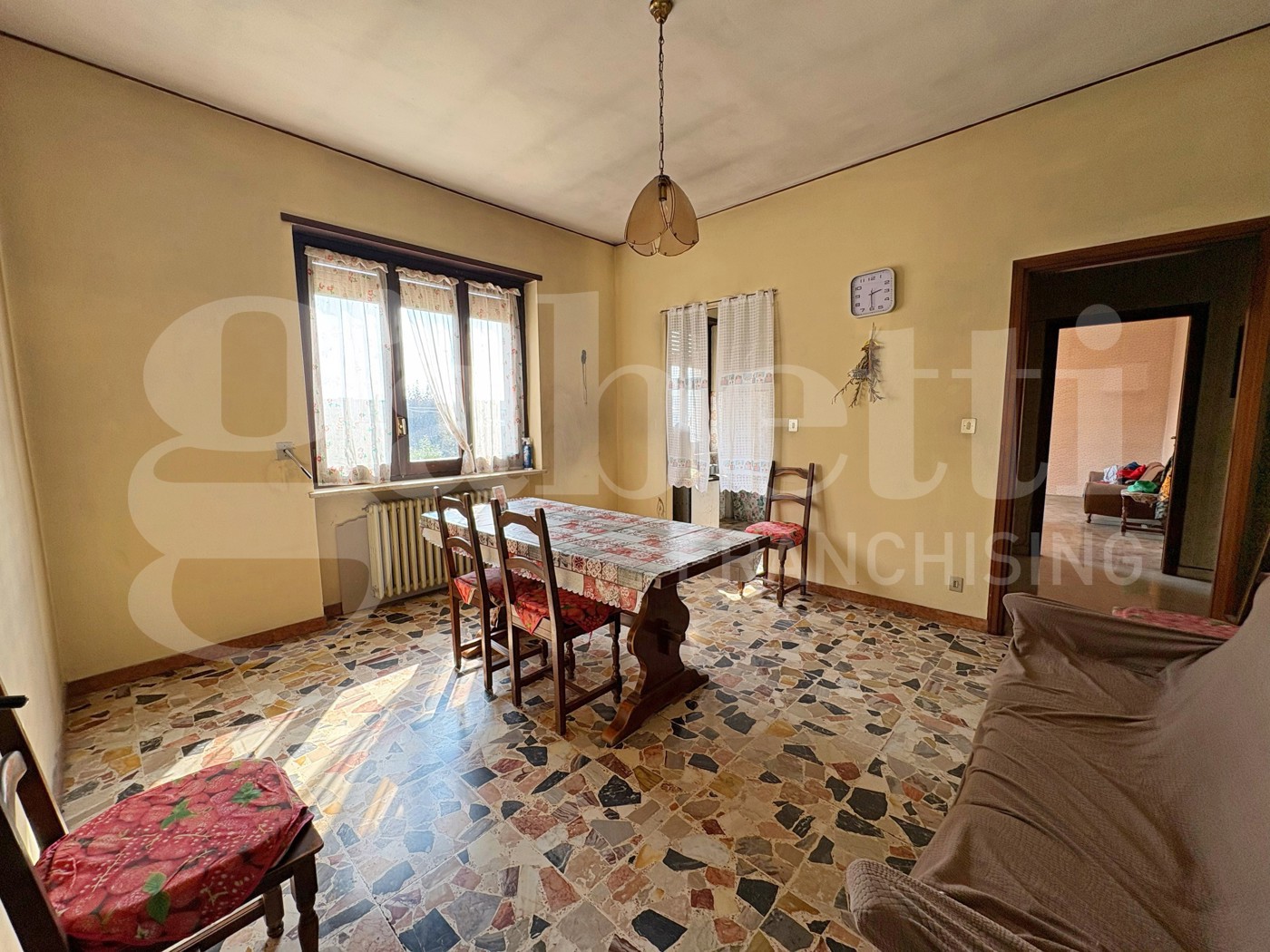 Casa indipendente da ristrutturare a Bra