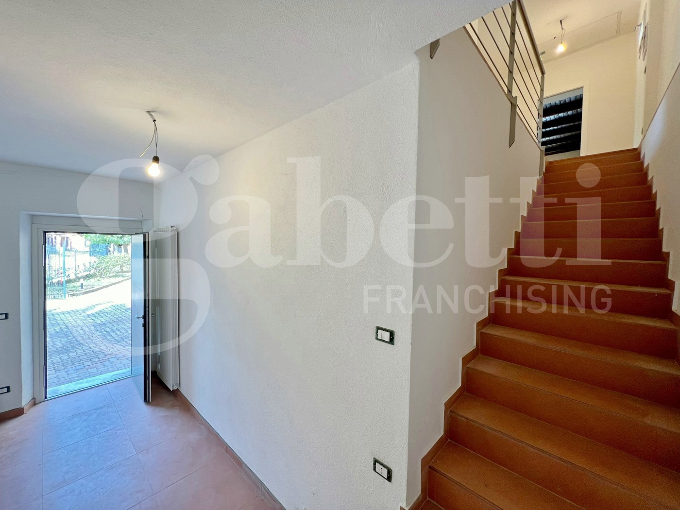 Casa indipendente con giardino a Somano