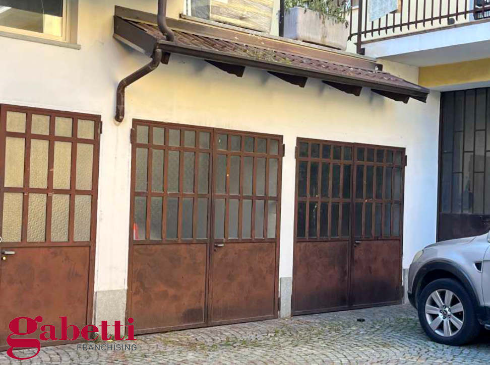 Box/Garage 15mq in vendita a Bra