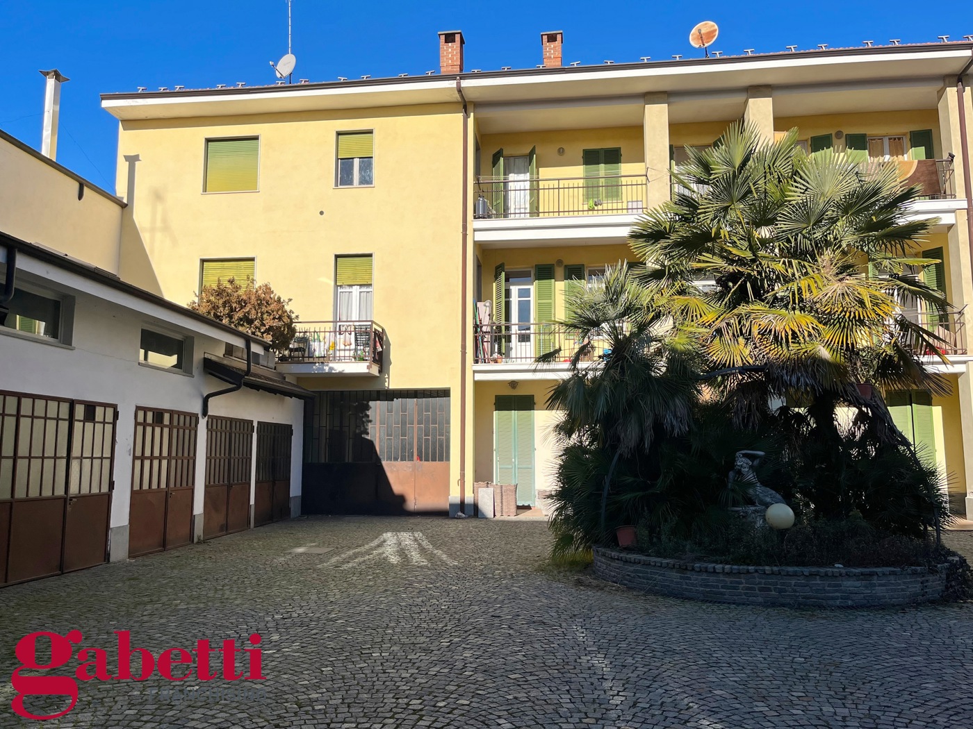 Box/Garage 15mq in vendita a Bra