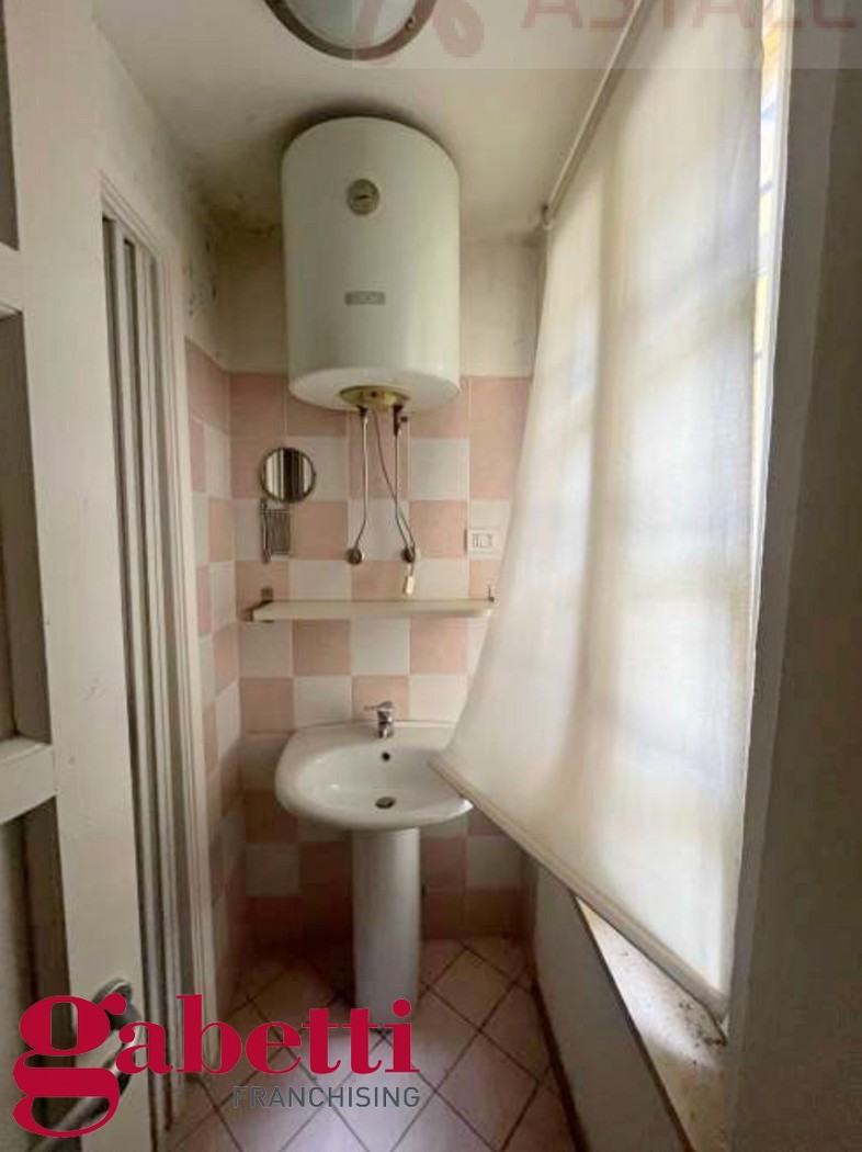 Magazzino in vendita a Bra