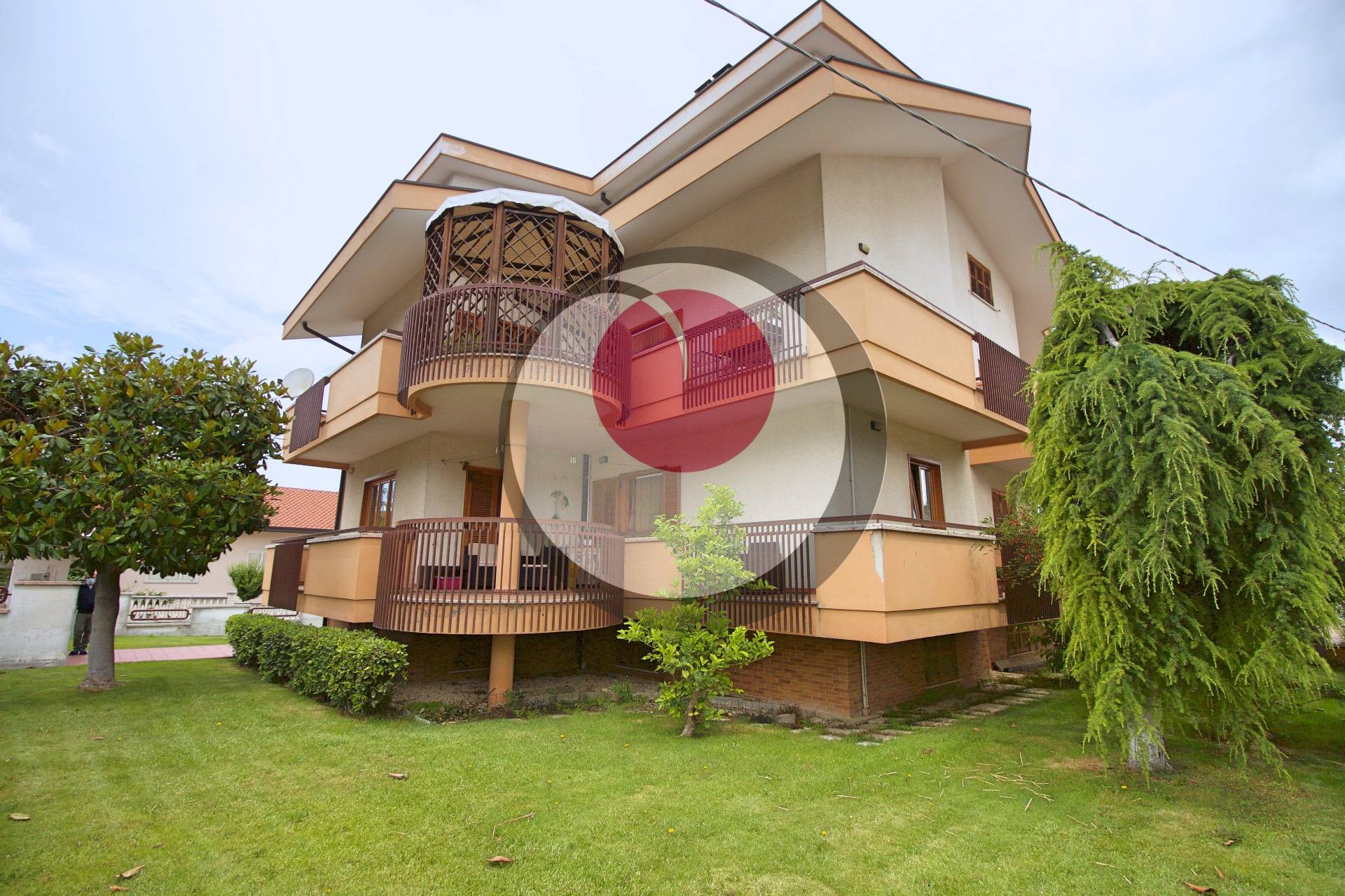 Villa singola con terreno in vendita a Lanciano