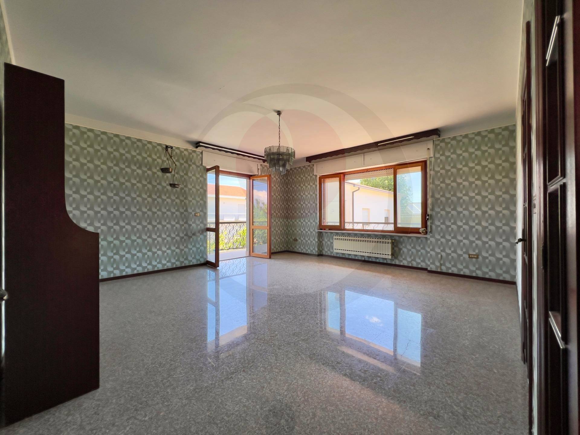 Appartamento con ingresso indipendente in vendita a Lanciano