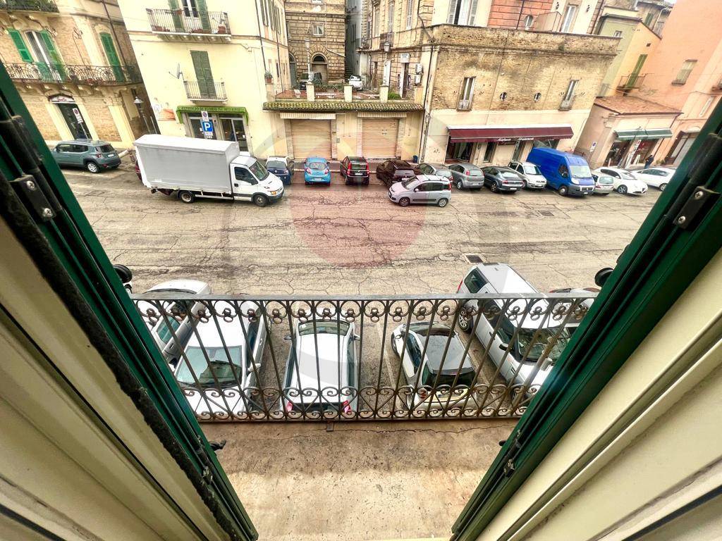 Locale commerciale in vendita a Lanciano