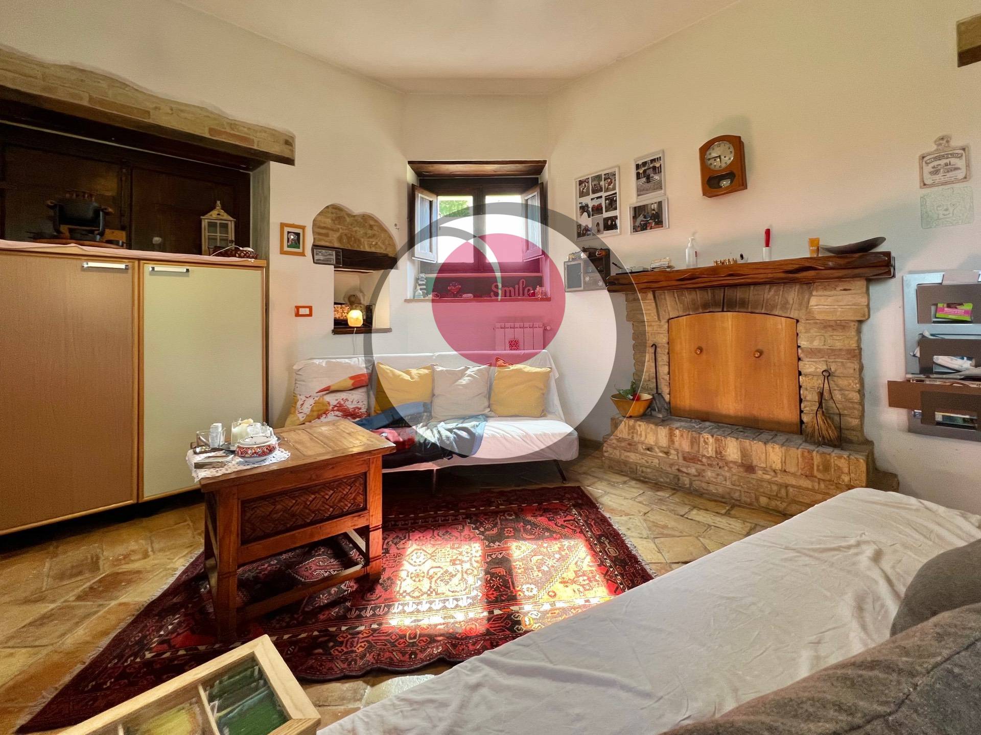 Casa singola con terreno in vendita a San Vito Chietino