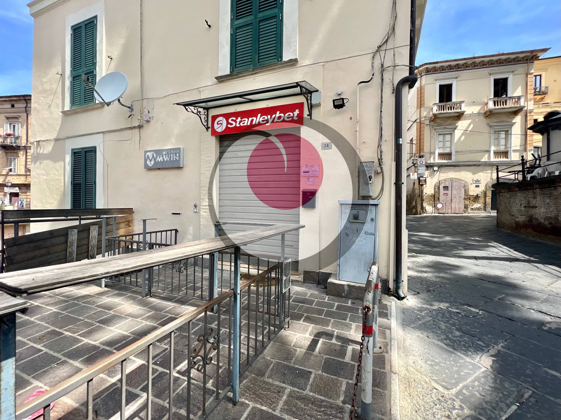 Locale commerciale in vendita a Lanciano