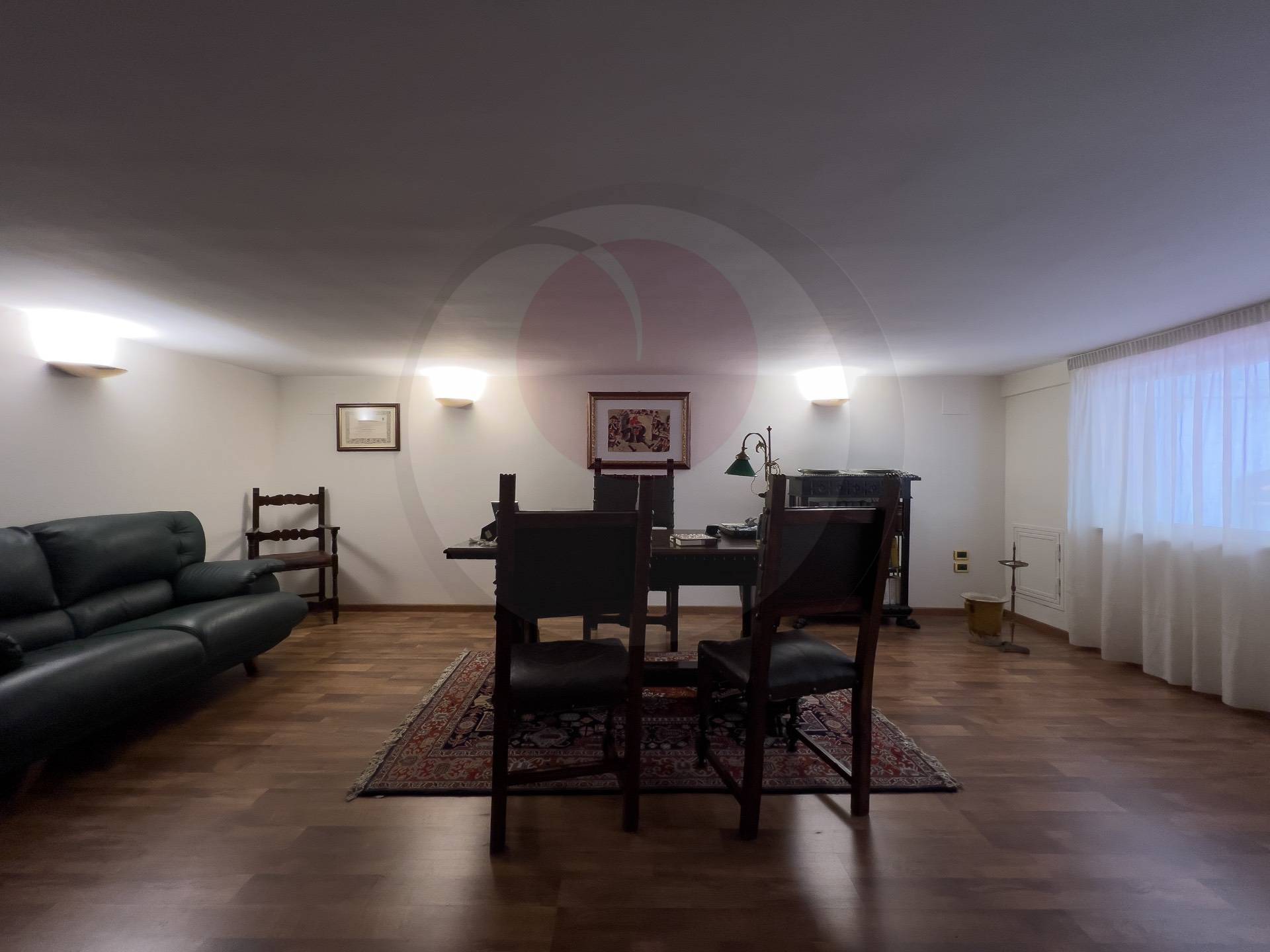 Locale uso ufficio in vendita a Lanciano