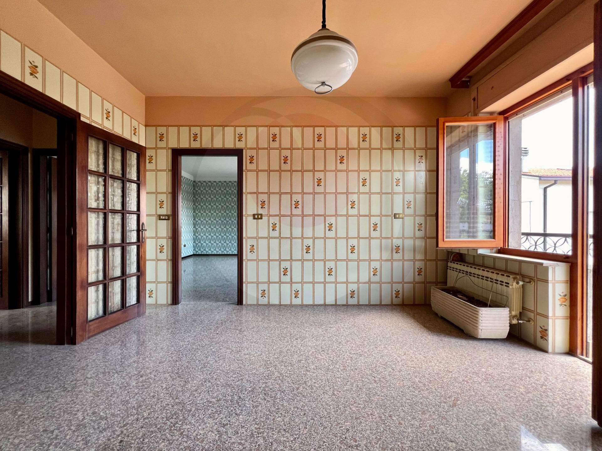 Appartamento con ingresso indipendente in vendita a Lanciano