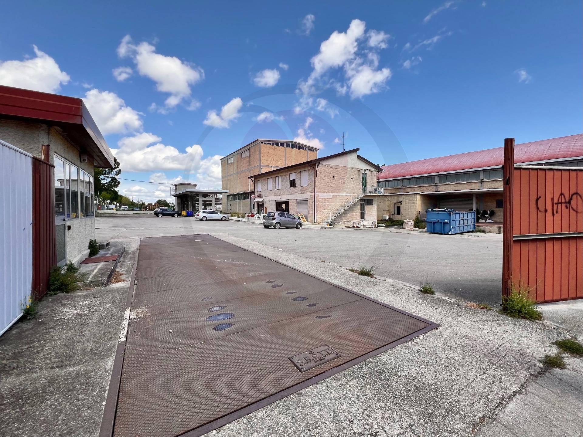 Opificio in vendita a Arielli