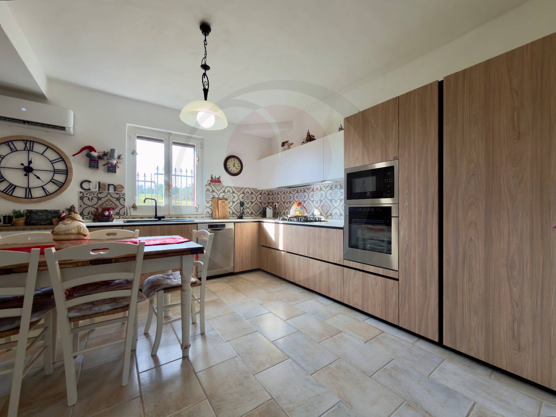 Casa singola con terreno in vendita a Lanciano